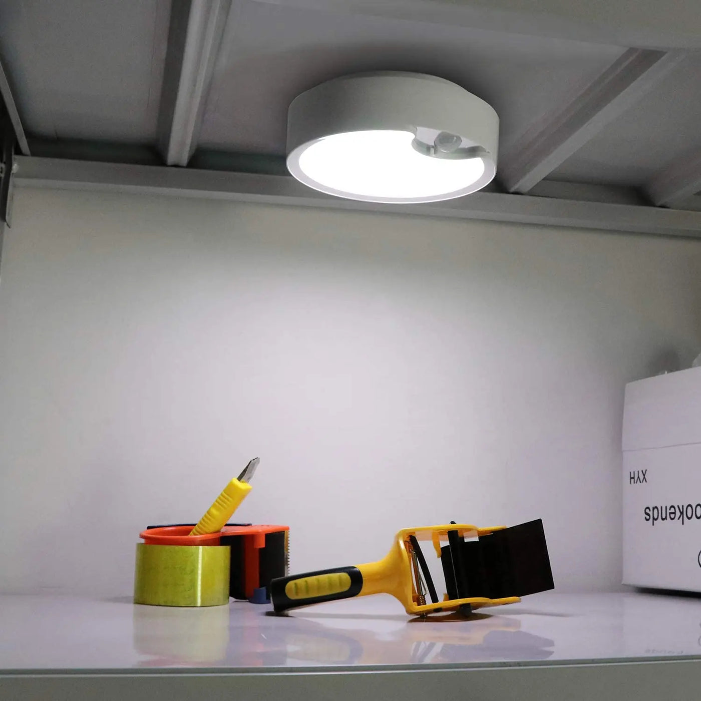 Motion Sensor Ceiling Light Battery Operated,80 LED Ultra Bright Motion Activated Indoor Light for Home Daylight