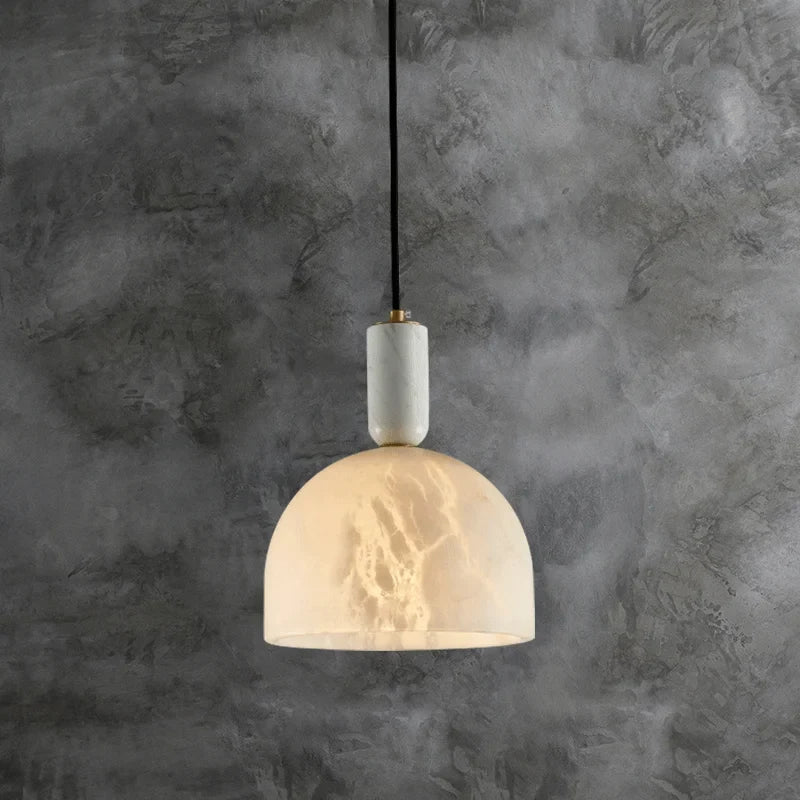 suspension en albâtre avec base en cuivre pour intérieur élégant