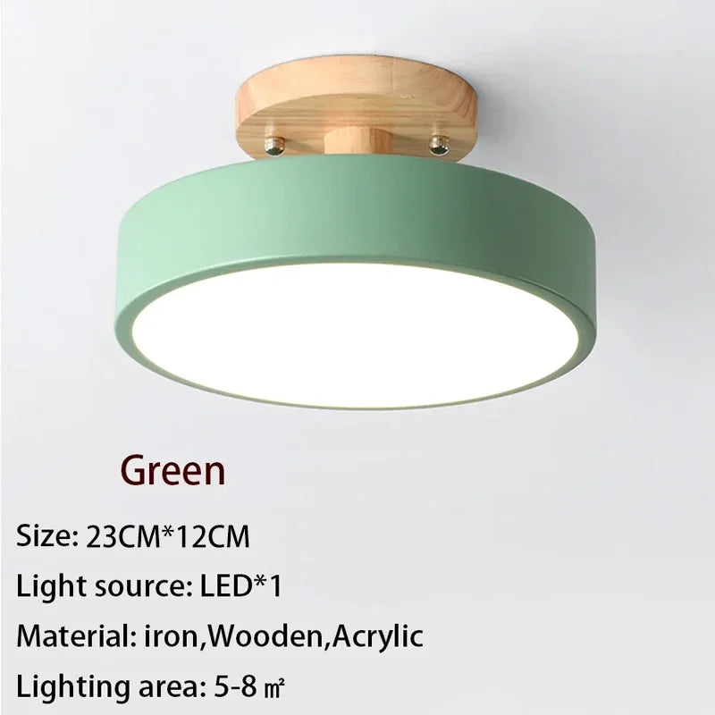 plafonnier LED en bois design nordique pour intérieur élégant