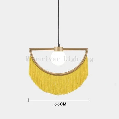 lampe à poser cœur avec pompon rose style nordique créatif