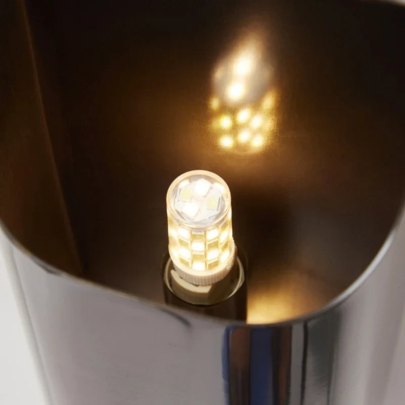 Applique murale LED en laiton au design moderne