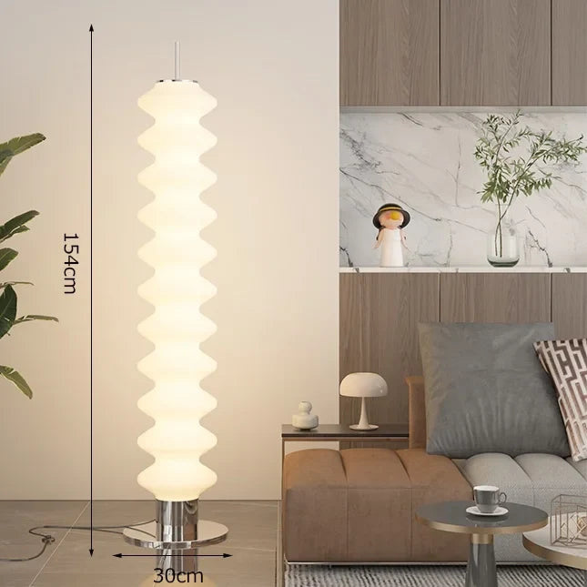 lampadaire design léger pour éclairage intérieur moderne