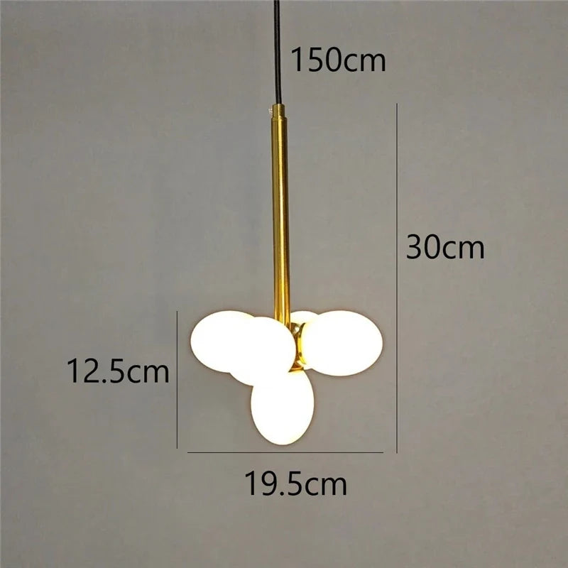 lustre minimaliste en verre design moderne pour intérieur élégant