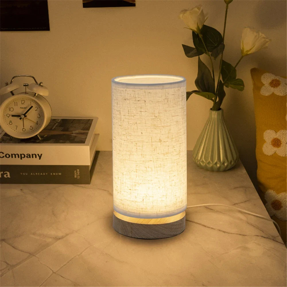 lampe de table en bois massif au style chaleureux et simple