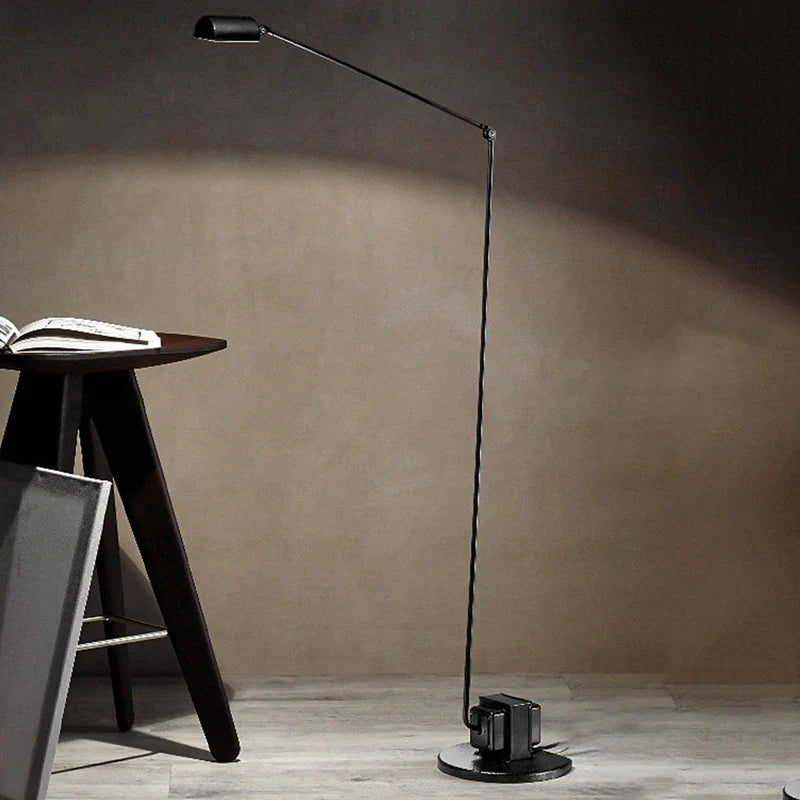 lampadaire led minimaliste long bras métal prise adaptée