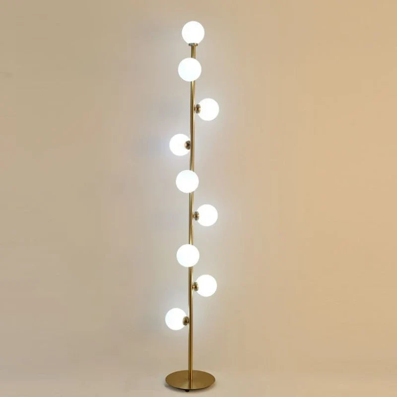 Lampadaire boule de verre blanc à 9 têtes