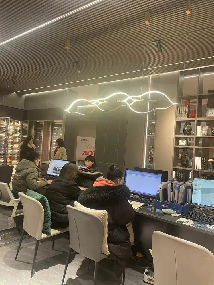 lustre led créatif postmoderne en forme de lèvre