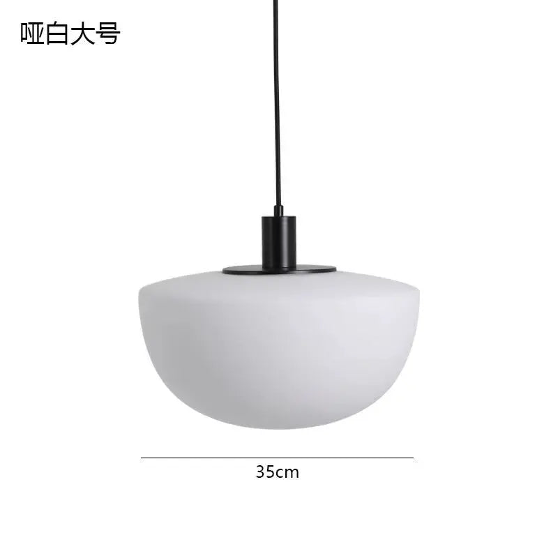 lampe minimaliste suspendue en verre adaptée pour étude et chevet