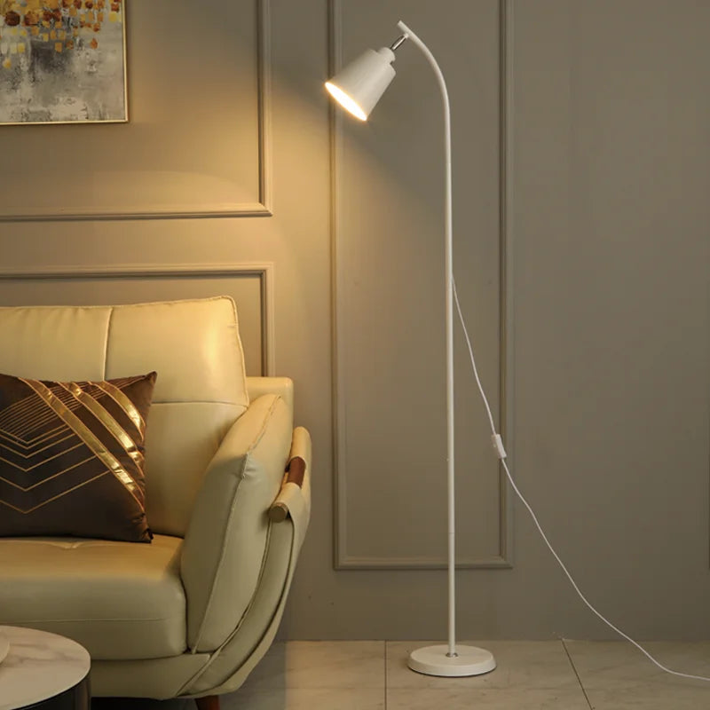lampadaire moderne simple design pour décoration intérieure