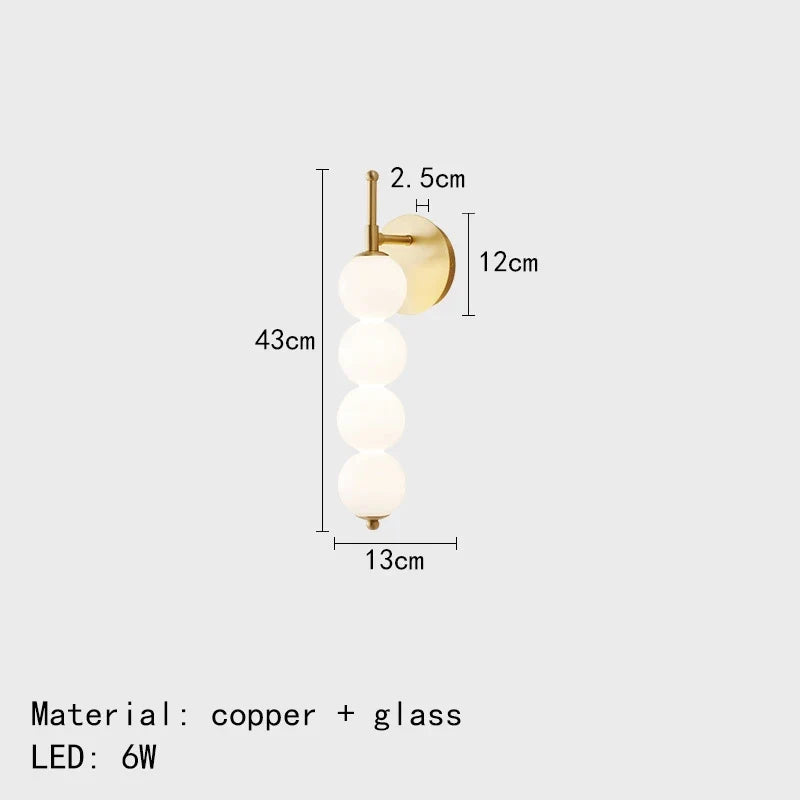 Applique murale design boules en verre blanc