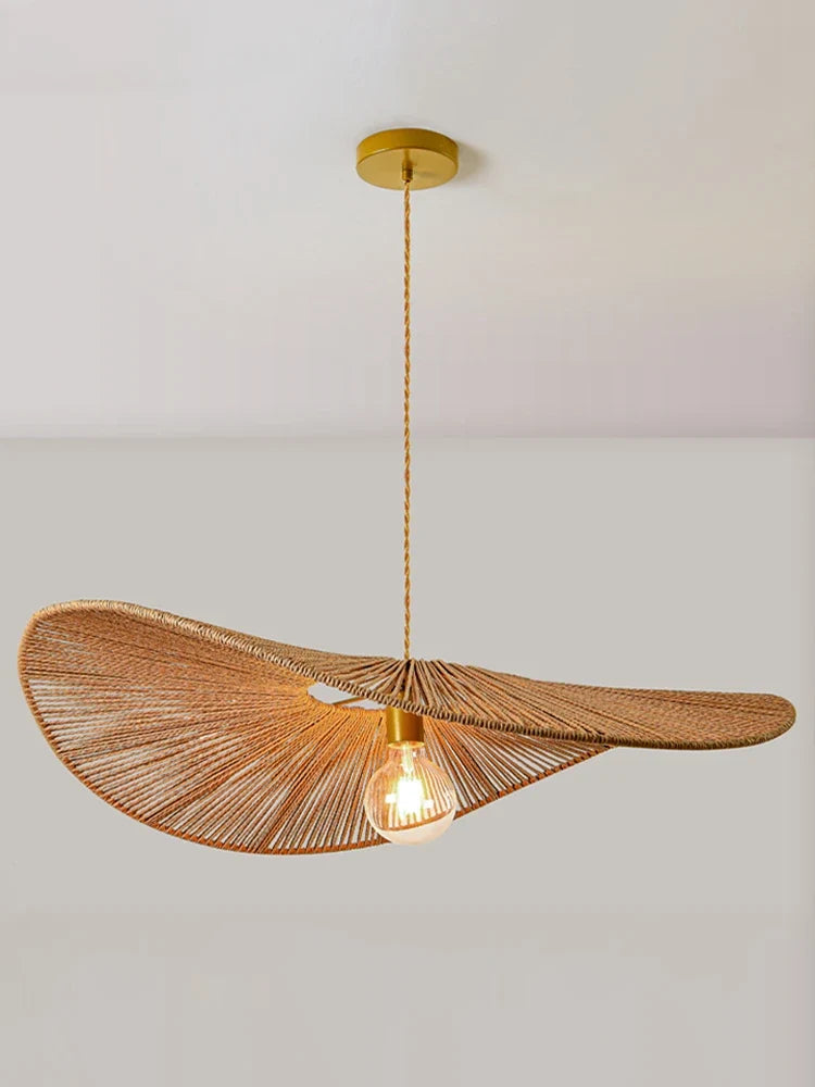 lustre nordique en paille pour décoration moderne et élégante