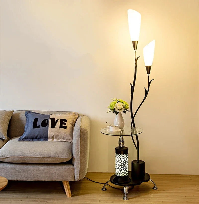 lampadaire moderne avec table intégrée design nordique créatif