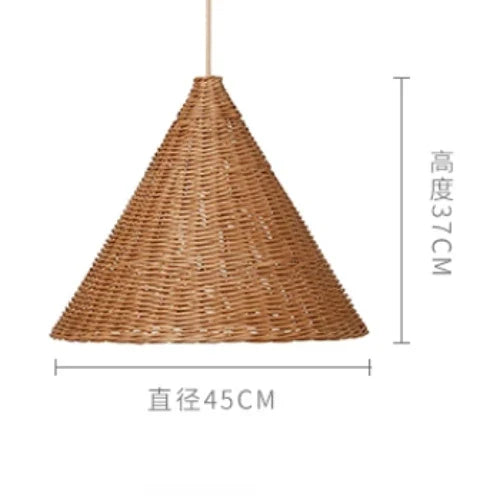 Suspension conique zen en rotin de bambou
