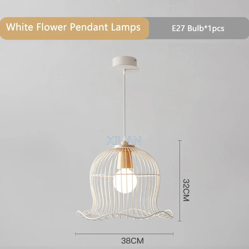 lustre en métal suspendu en forme de fleur nordique