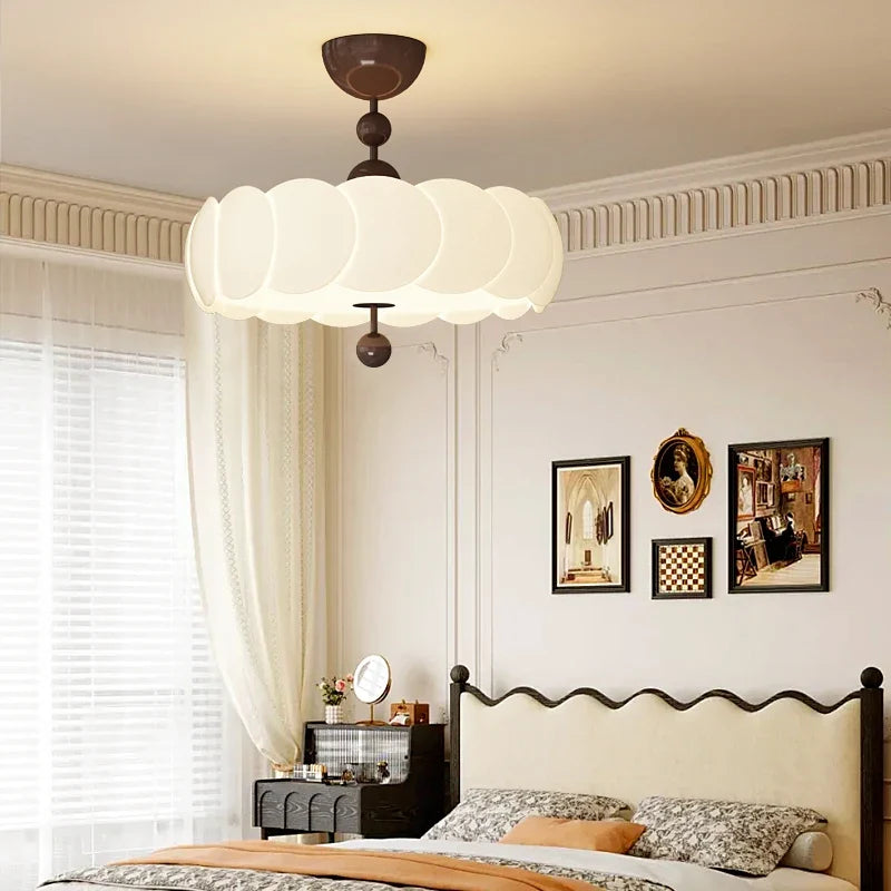 lampe médiévale française rétro pour un éclairage doux
