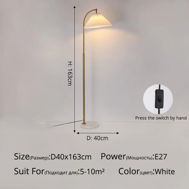 lampe de sol minimaliste de luxe avec table verticale réglable