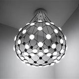 Postmoderne Créatif Noir Et Blanc Pièces D'échecs Suspension Lumière Grille Lustre Suspension Pour Salle à manger Salon Lumière Lampe À Led