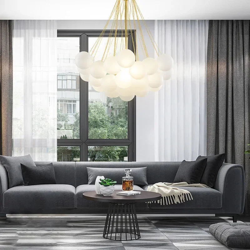 lustre moderne en verre pour une décoration élégante à la maison