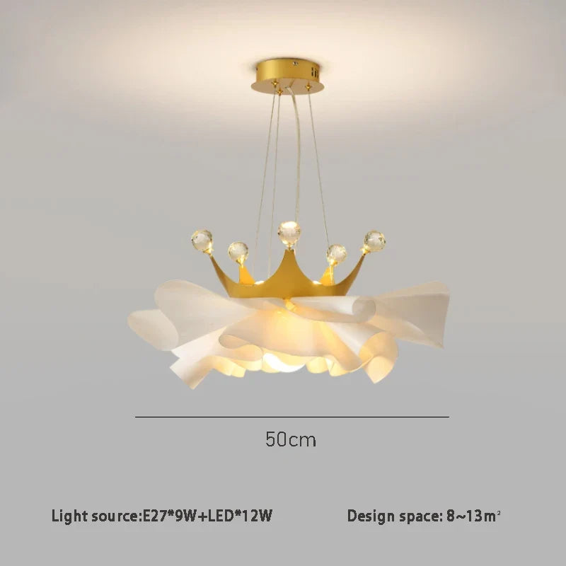 lustre moderne en cristal pour décoration romantique et chaleureuse