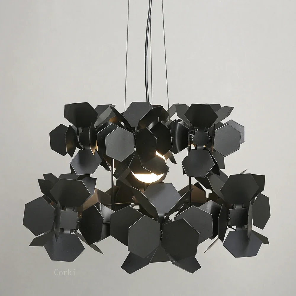 suspension moderne en fer design scandinave pour intérieur élégant