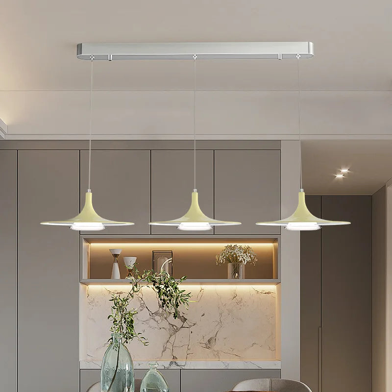 lustre minimaliste avec bras oscillant pour intérieur