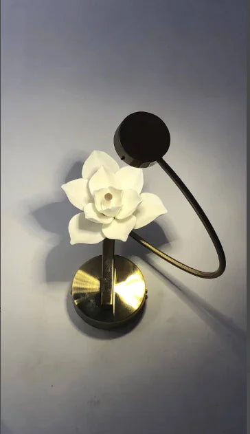 applique murale lotus en céramique pour décoration intérieure élégante