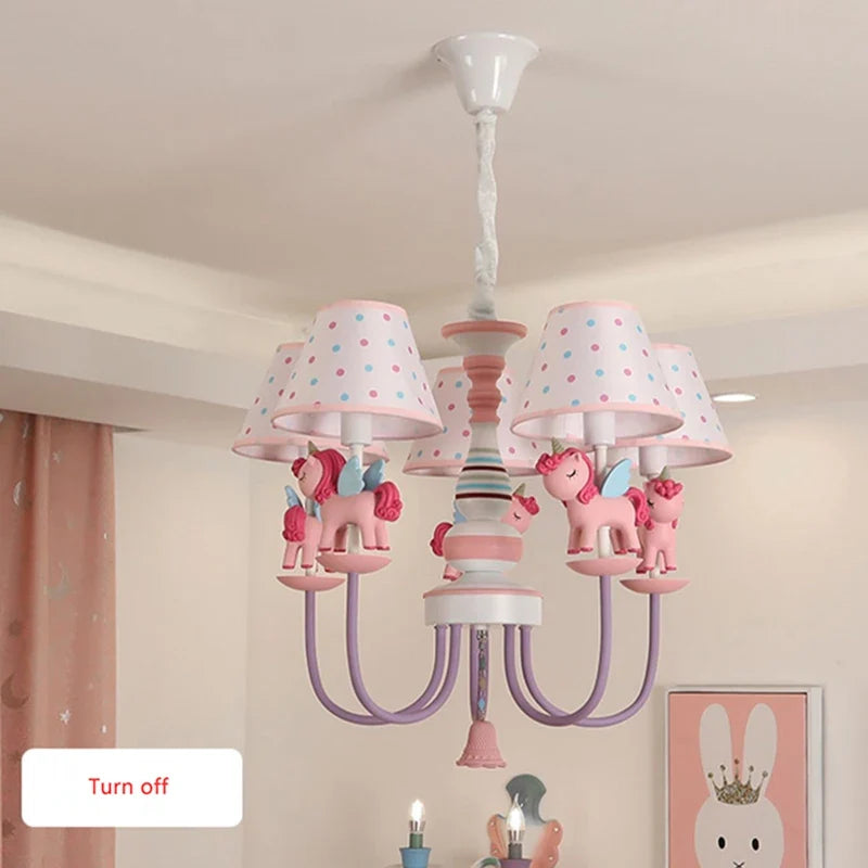 lustre romantique en tissu et résine pour enfant
