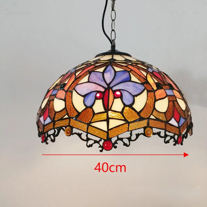 lustre tiffany vitrail style méditerranéen pour intérieur élégant