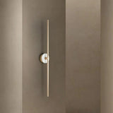 applique murale minimaliste en marbre naturel avec ligne en laiton