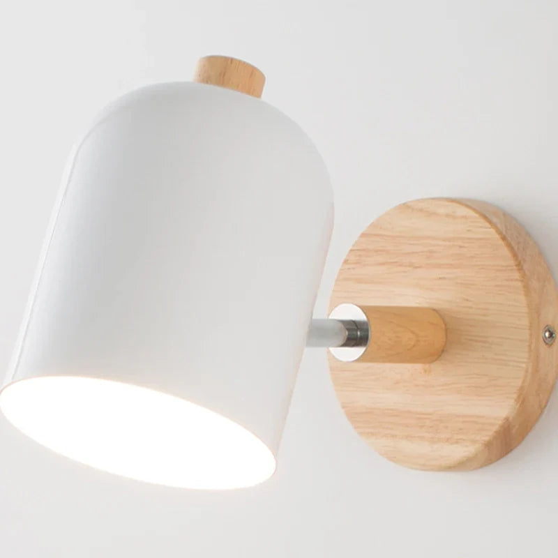 applique murale nordique moderne rotative led en fer et bois