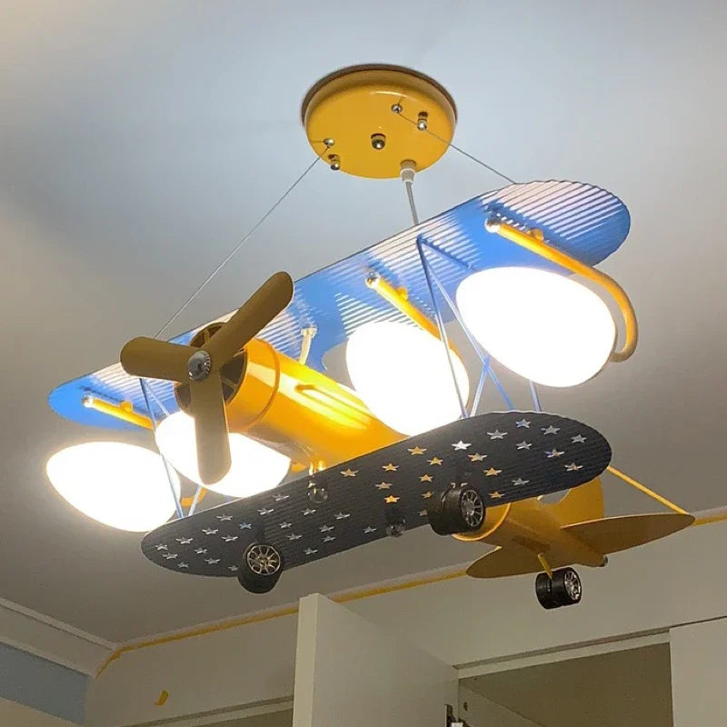 plafonnier led en forme d'avion moderne pour chambre d'enfant