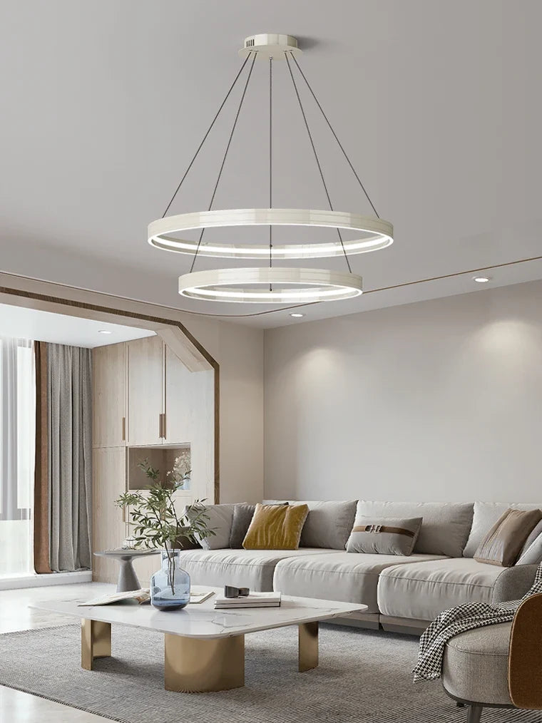 lustre moderne en métal pour éclairage intérieur élégant