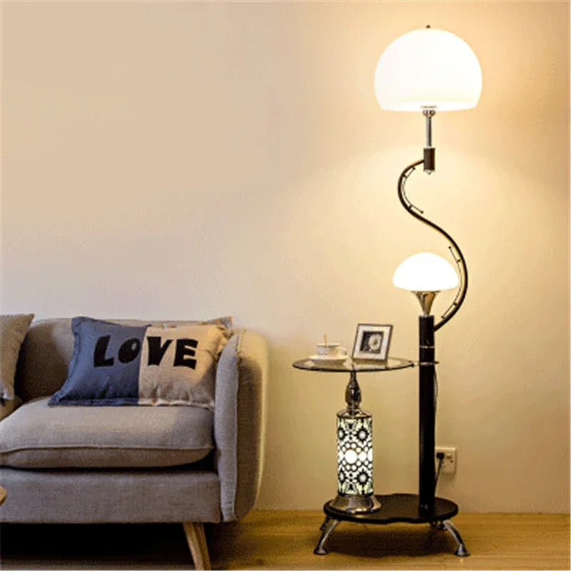 lampadaire moderne avec table intégrée design nordique créatif