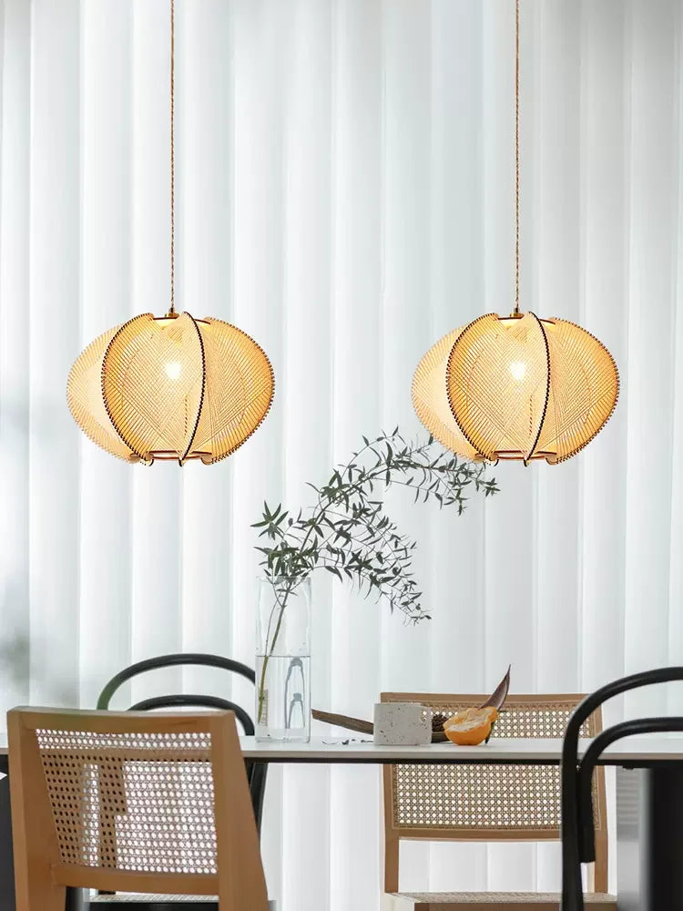 lustre en corde de chanvre et bois pour décoration intérieure