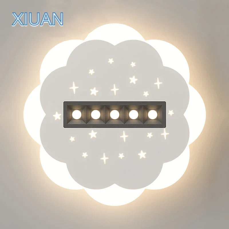 plafonnier simple avec spot blanc carré et nuage rond