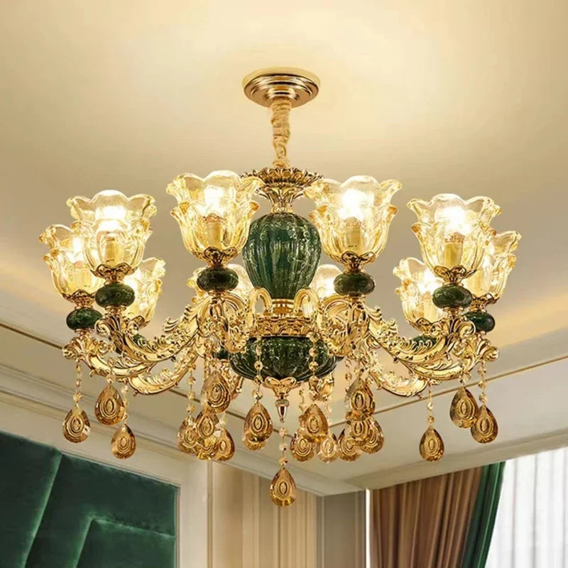 lustre en cristal léger pour décoration élégante et raffinée