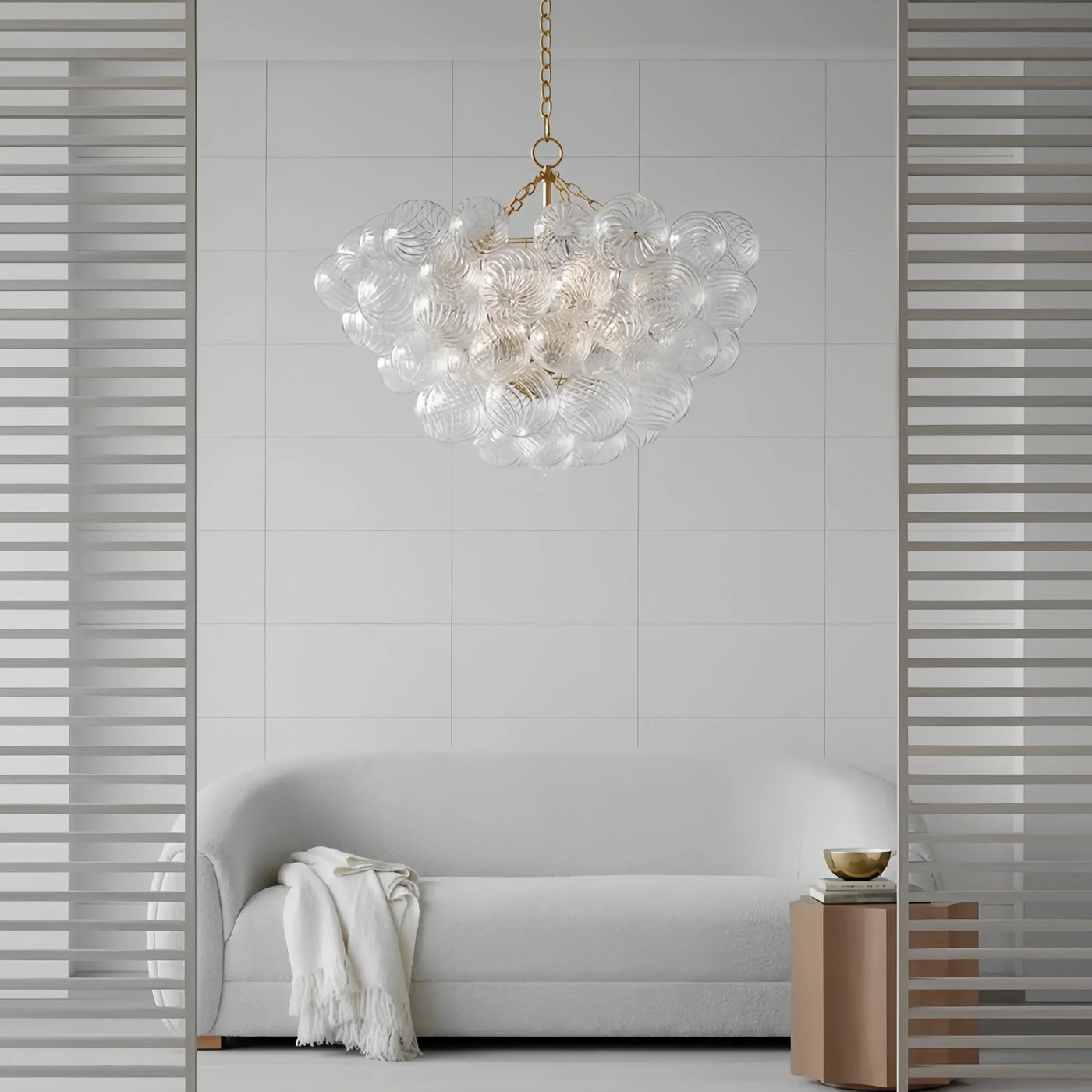 lustre suspendu à bulles de verre design moderne pour intérieur élégant