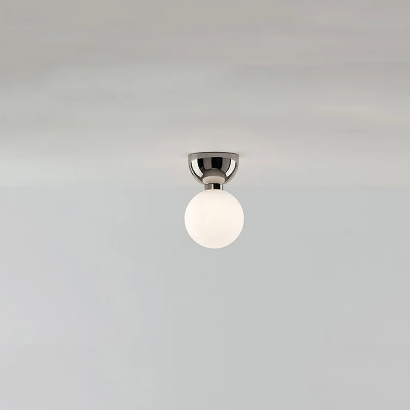 plafonnier moderne minimaliste en verre pour intérieur élégant