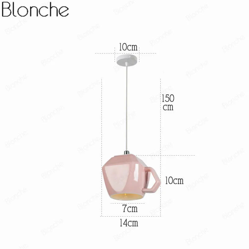 Suspension en céramique avec tasse de thé et théière