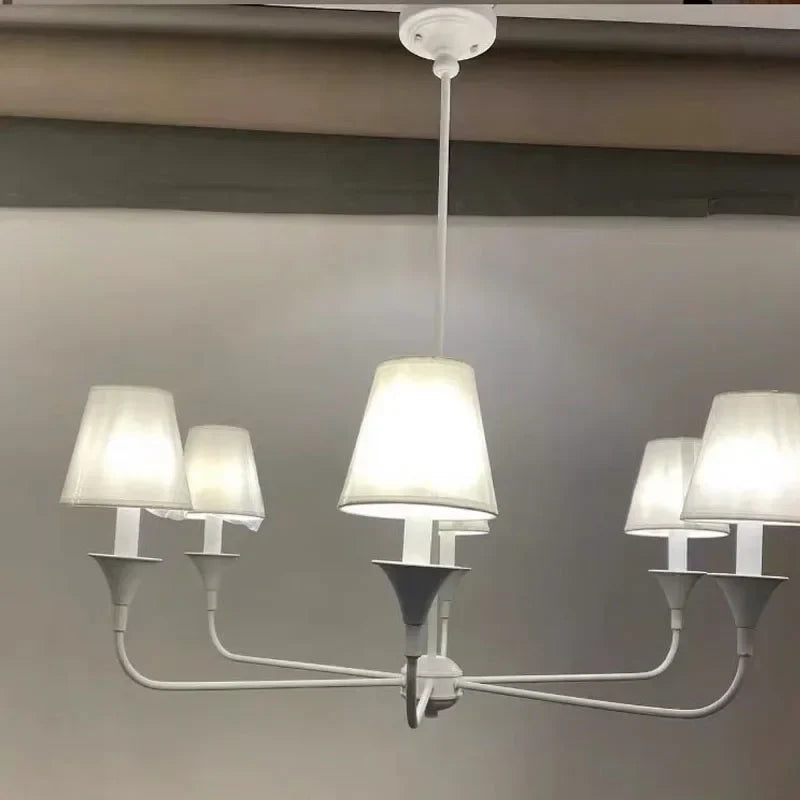 lustre minimaliste danois pour un intérieur créatif