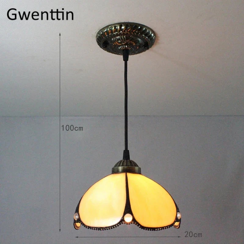 lustre tiffany en verre teinté pour décoration intérieure