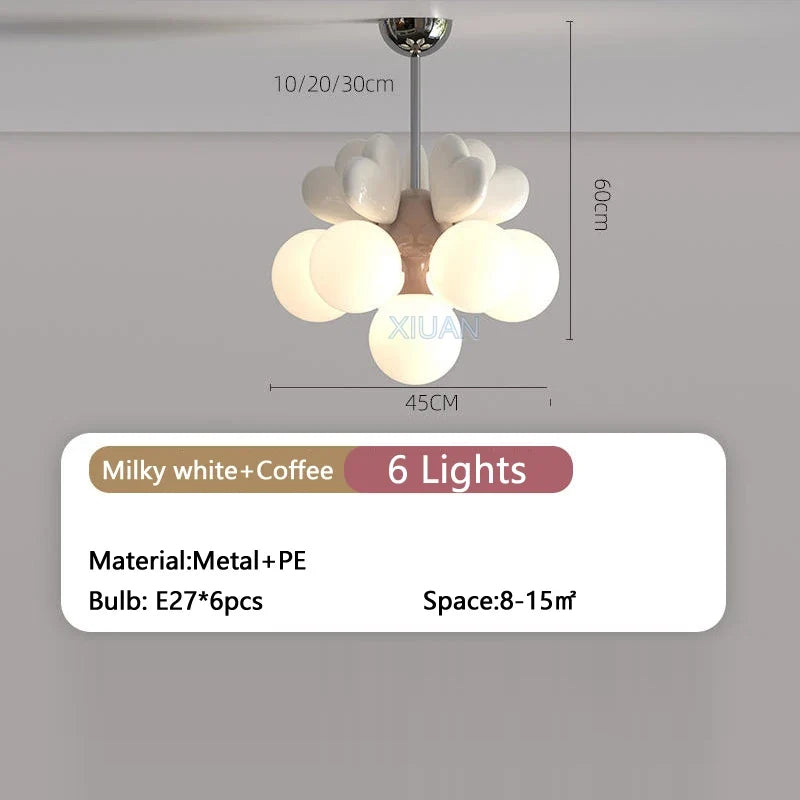 lustre de princesse avec bulle en forme de cœur pour chambre d'enfant