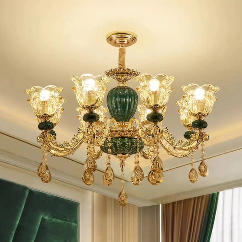lustre en cristal léger pour décoration élégante et raffinée