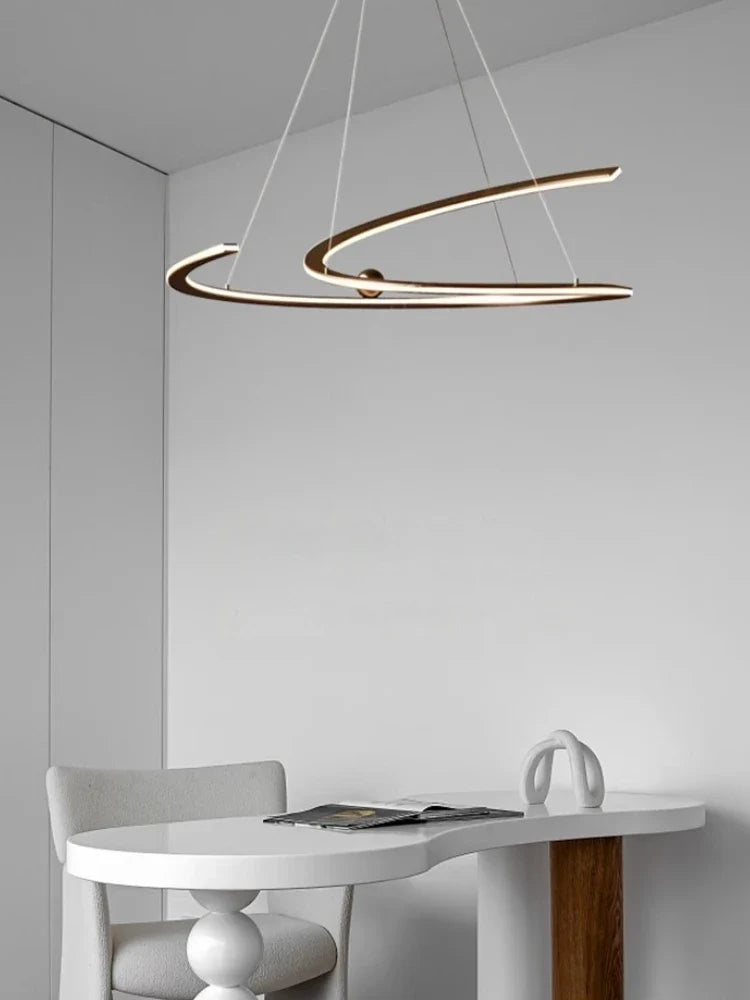 suspension minimaliste italienne à ligne irrégulière pour intérieur moderne