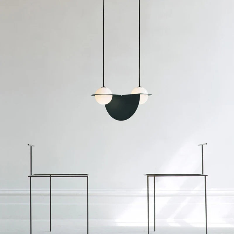 suspension créative minimaliste à géométrie pour espaces commerciaux
