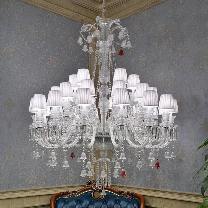 lustre en cristal transparent pour un éclairage élégant et raffiné