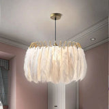 plafonnier décoration en plumes d'autruche simplicité nordique