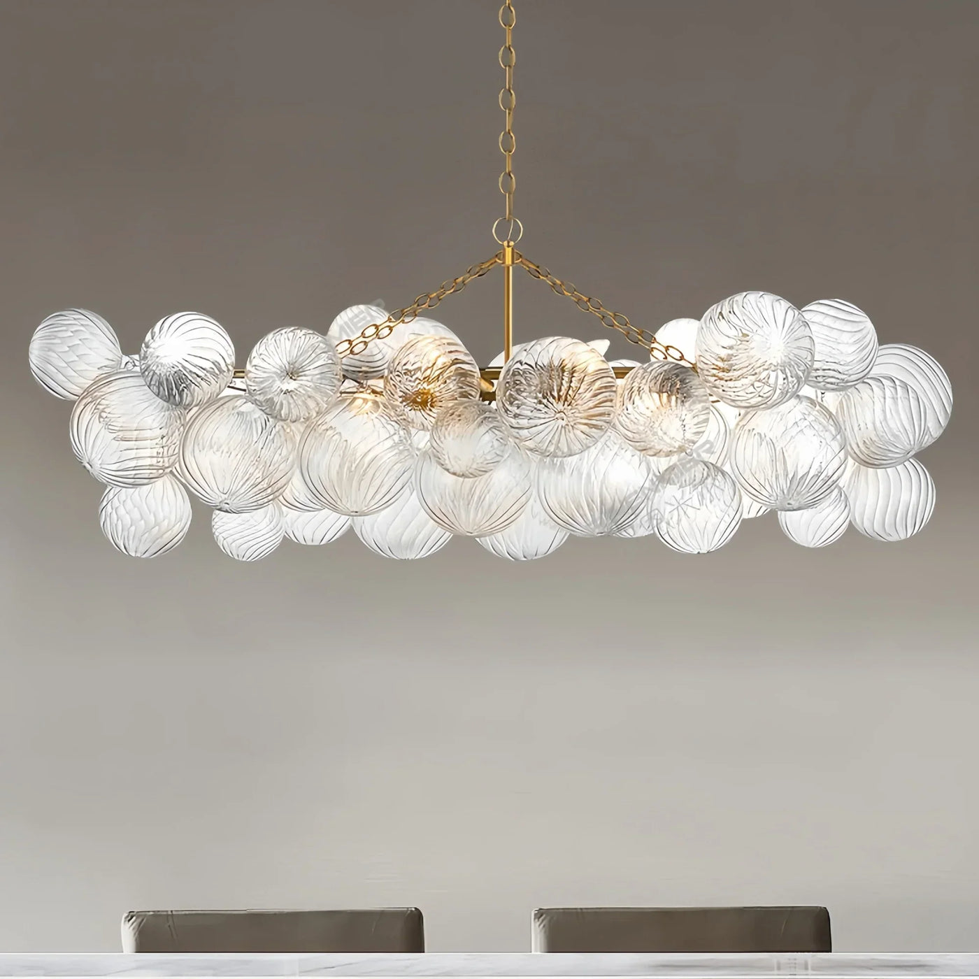 lustre suspendu à bulles de verre design moderne pour intérieur élégant