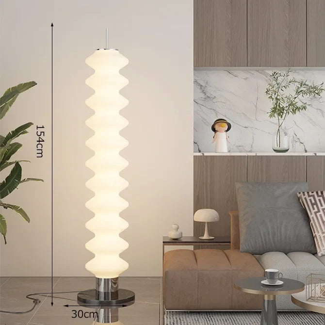 lampadaire design léger pour éclairage intérieur moderne