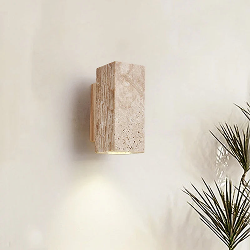 applique murale led wabi sabi en travertin décor marbre
